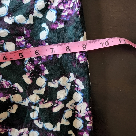 BANANA Republic Women's Sloan Floral Pants - Picture 8 of 11